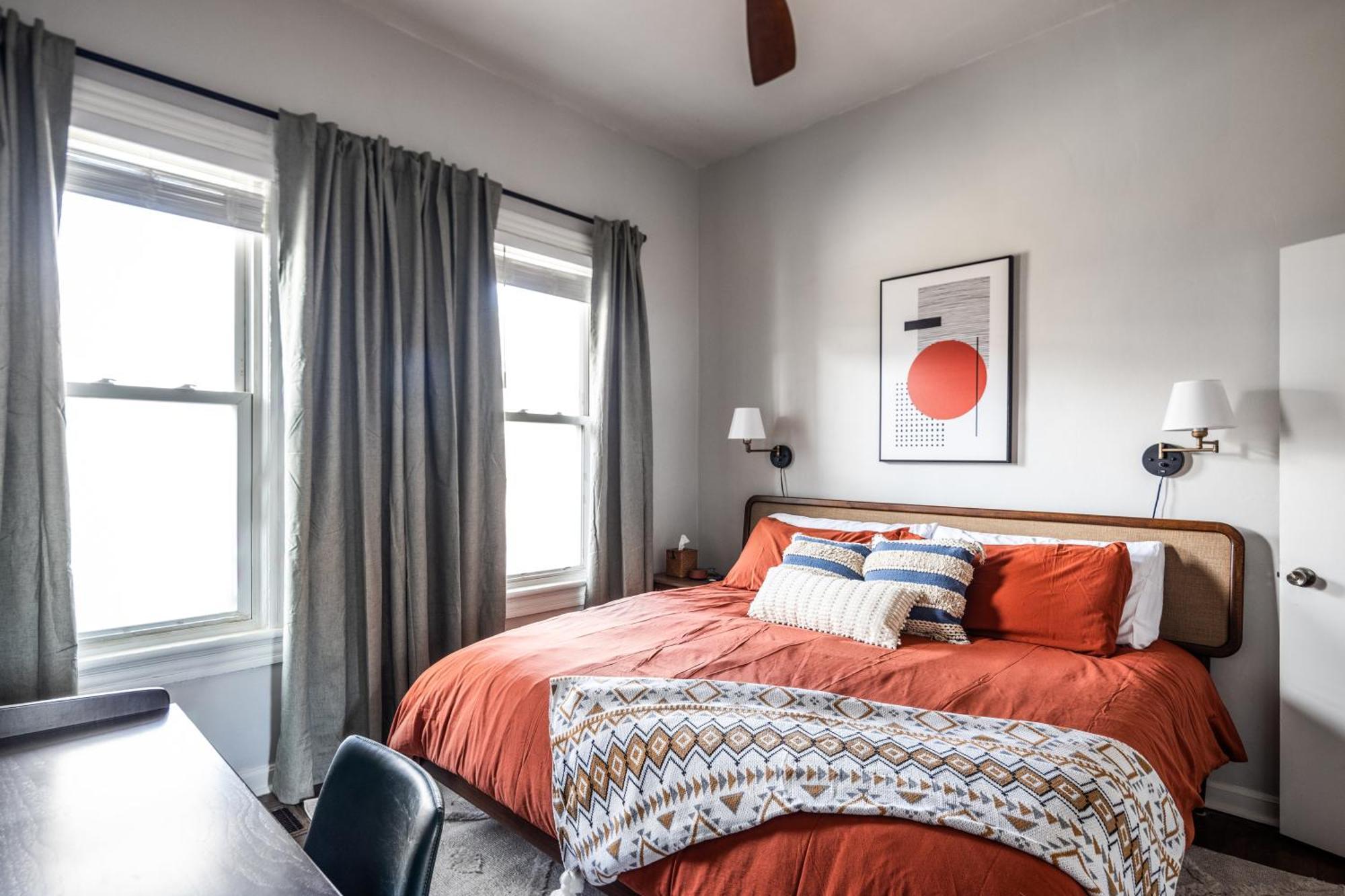 Mid-Century Modern Retreat In Little Italy Lejlighed Cleveland Eksteriør billede